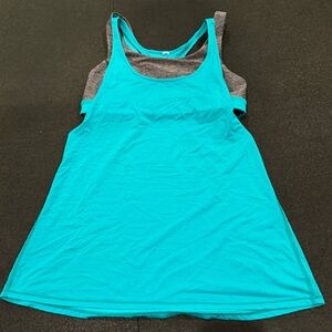 Lululemon flowy tank top with built in bra